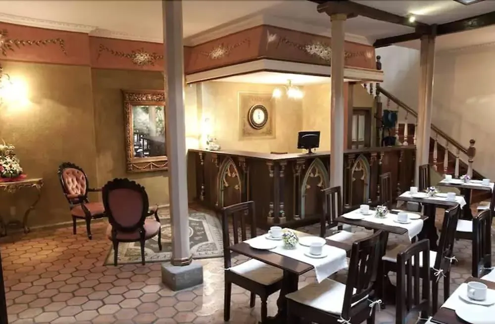 ****  Hotel Casa San Rafael Cuenca Ecuador